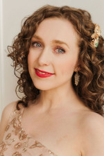 Headshot of Maeve Palmer