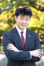 Headshot of Neil Hong